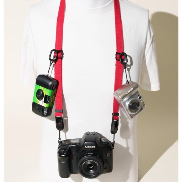Red Dual Adjustable Cotton Camera Neck Strap – Peak Design Anchors & Accessories - Picture 2 of 7